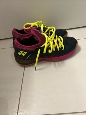 Yonex Power Cushion Comfort Z SH1910 Badminton Shoes Women’s US 6.5 Black Pink